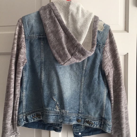 Free People distressed look Jean jacket - Picture 4 of 6